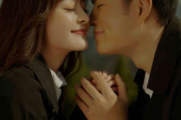 【VENUS】带有故事的婚纱照