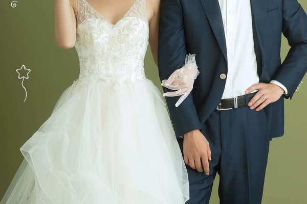 元气韩式风~婚纱摄影~10服10造~一对一摄化