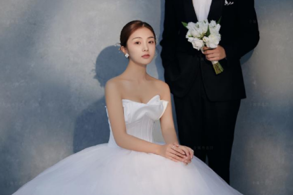 韩式浪漫风格婚纱摄影