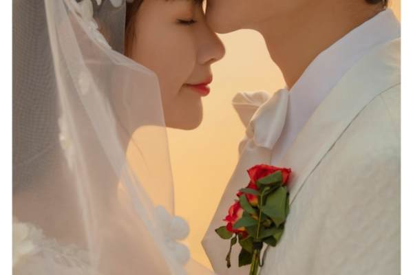 《两天定制》蜜月旅拍婚纱照 产品包邮到家