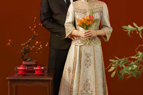 《限时抢购》婚纱照 送全新婚纱一套 婚纱摄影
