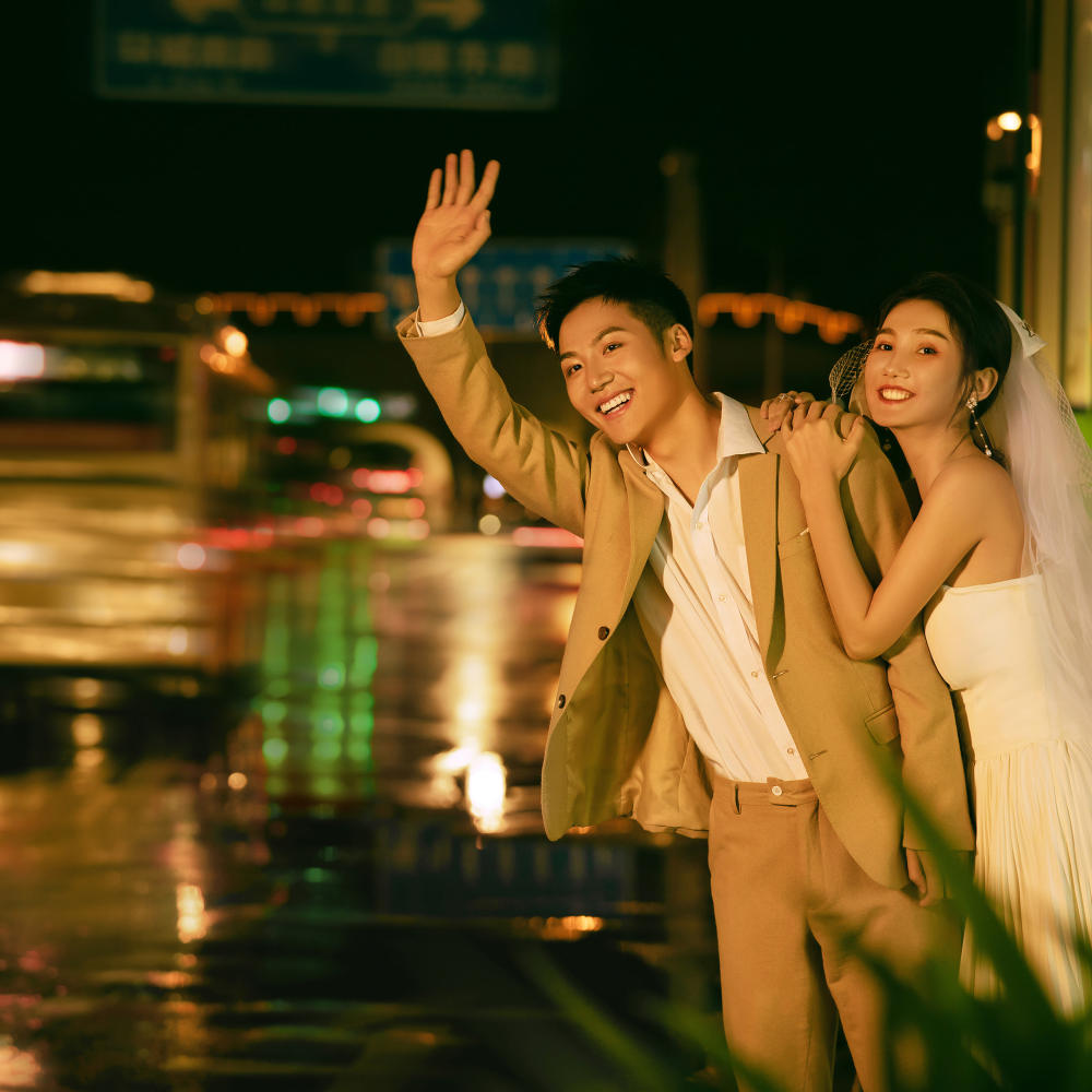 双嘻纪婚纱摄影