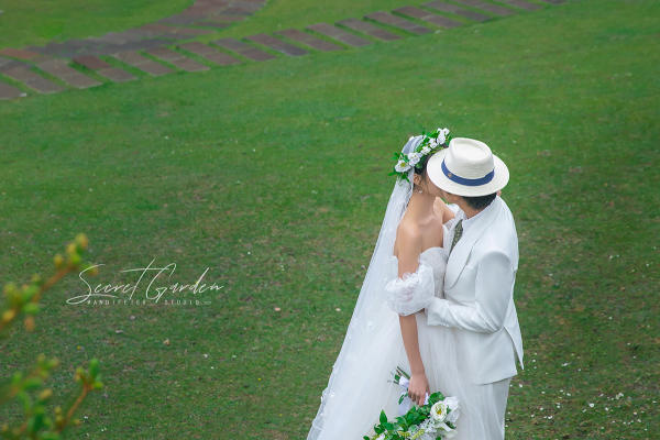 【川西旅拍】森系草坪婚纱照
