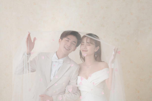 晒一晒我的婚纱照 强烈推荐这组唯美婚纱照