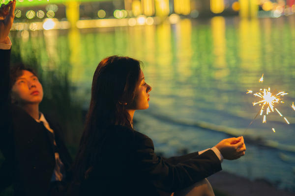 夜未央，爱不停[图片] 
