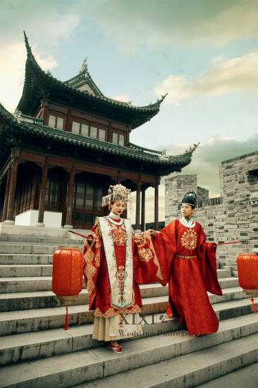 真中式我的大女主汉服婚纱照，妈见妈夸