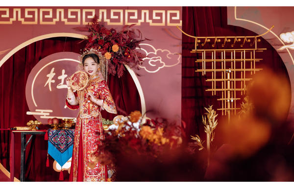 暗红色系中式婚礼