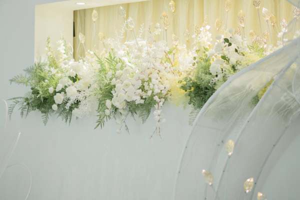 白绿色极简韩式小清新婚礼
