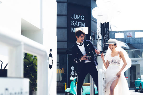 时尚网红街潮拍纪实婚纱照