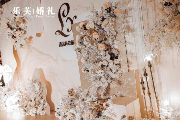 香槟色系唯美简约风格高级定制