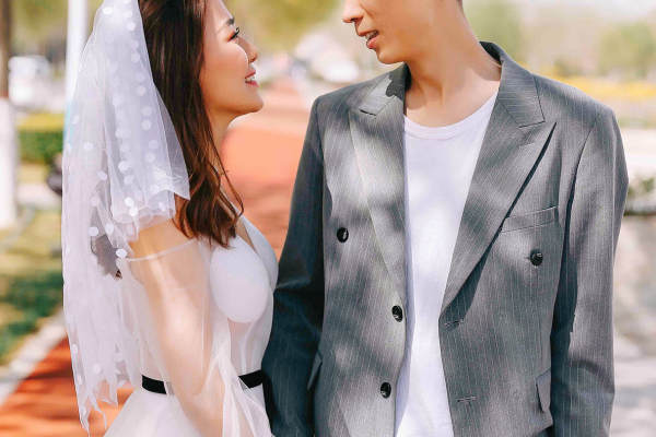 张先生&王女士