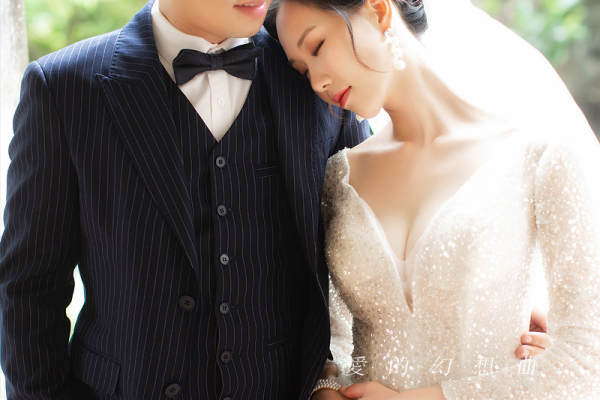 Mr & Mrs.       陈