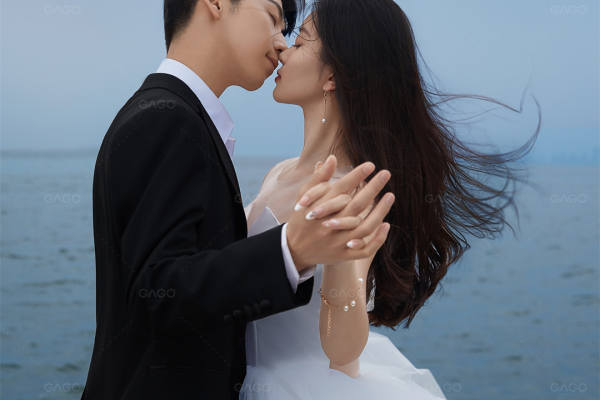在合肥也可以拍出三亚一样的海边婚纱照 YYDS