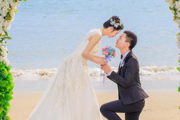 Mr.黄 & Ms.梁