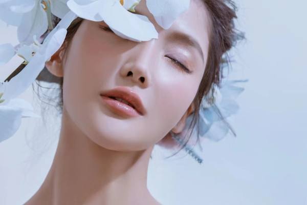 氧气少女个人婚纱照