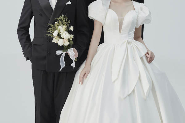 【黑白简约婚纱照】