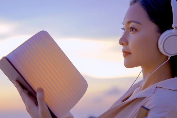 爱在时光里蔓延，你是永远浪漫的存在光影