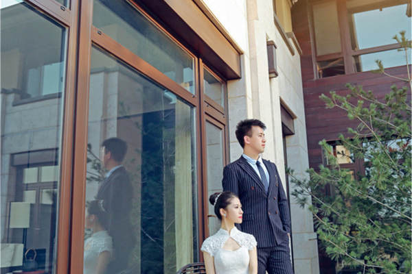 郑先生&戴女士
