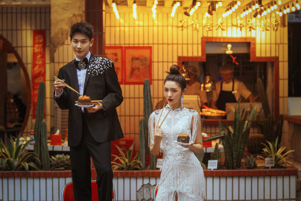 火锅婚纱照