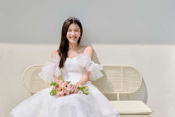 白月光温柔外景婚纱照婚纱照