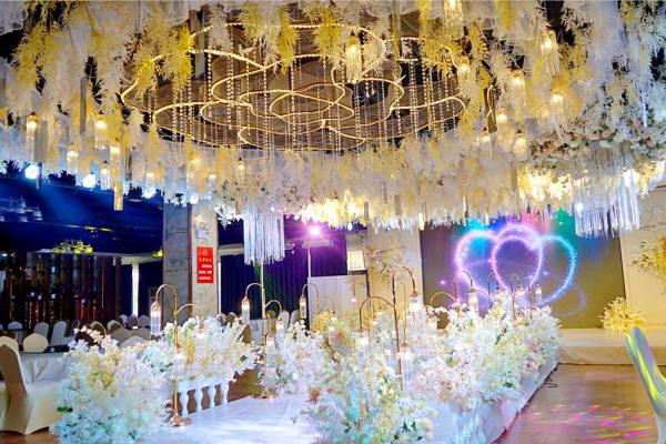 8号美食·婚礼主题宴会厅