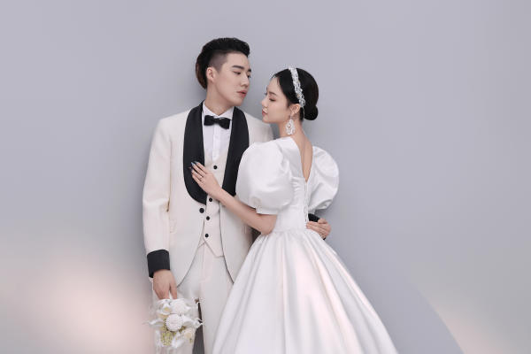 冬季室内婚纱照，温暖过冬，拒绝寒冷