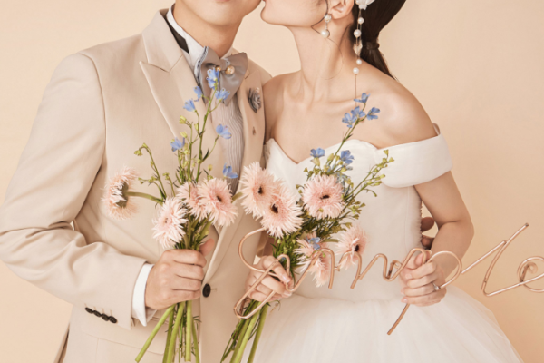 韩式粉色唯美婚纱照