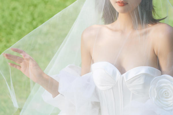 清新少女风情侣婚纱照