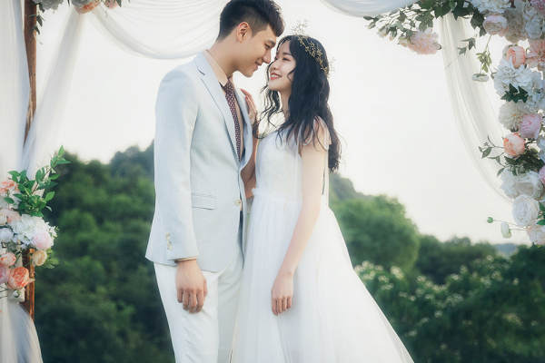 付     磊先生&焦梅琴女士