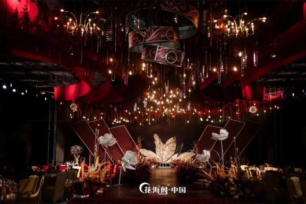 唯美大气红黑撞色婚礼