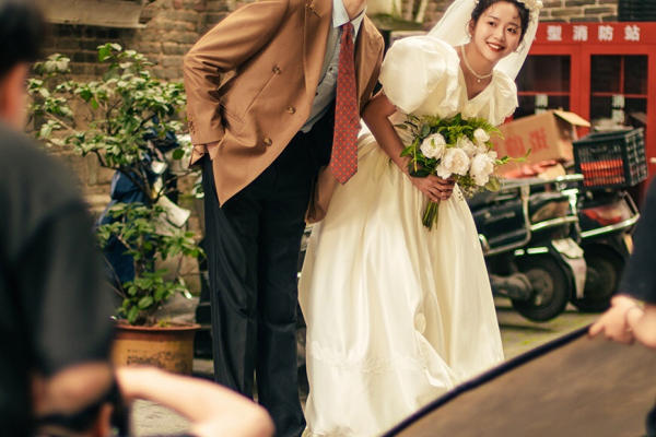 2022新风格花絮预览，复古婚纱照
