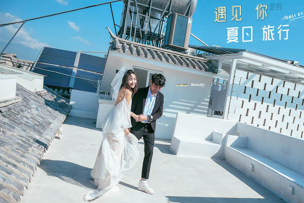 赵先生&刘女士