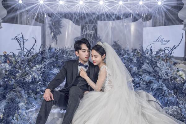 囍先生婚礼 气派现代简约风婚礼现场 茂名婚礼策划