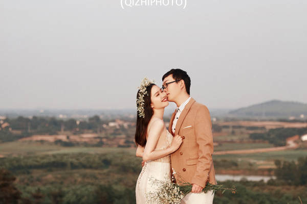 周先生&孙女士