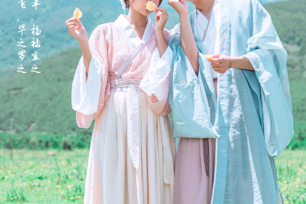 小众精致的汉服婚纱照更加有创意
