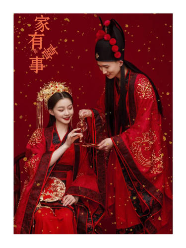我说汉服是中式婚照天花板，不服来杠