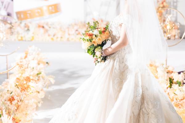香槟色轻奢华细节设计婚礼