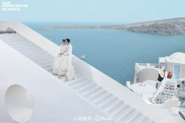 华尔兹基地丨