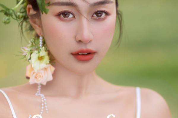 飘着香气的花海婚纱照，瞬间沦陷了
