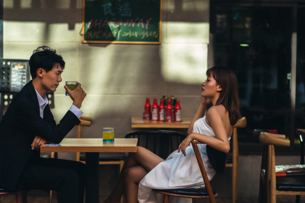 喜欢了一个人，是不会有痛苦的。爱一个...
