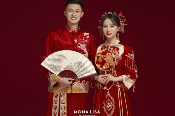 婆婆强烈安利的秀禾婚纱照，美到犯规❗