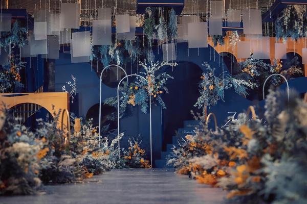 【蜜钥定制婚礼】撞色莫兰迪小众美学婚礼