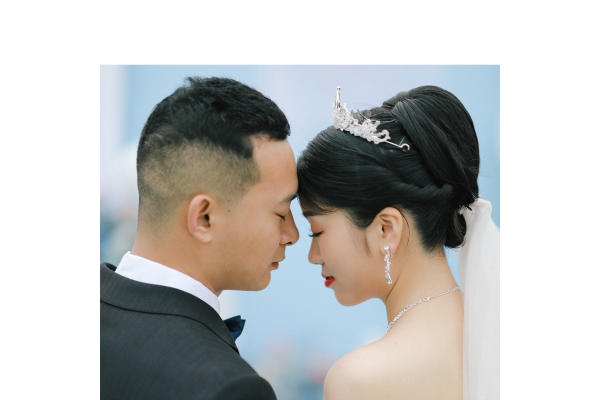 白蓝撞色系户外婚礼   
