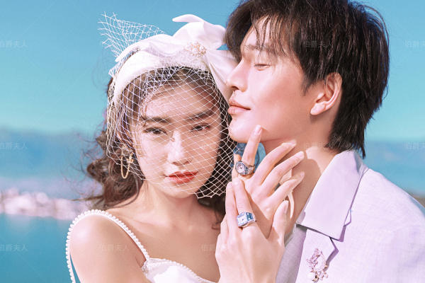伯爵夫人 云南站 复古文艺