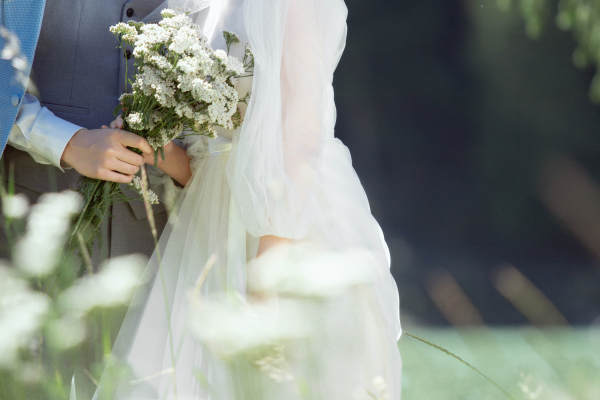 凌先生&张女士