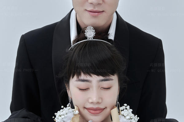 暗黑系礼服婚纱照