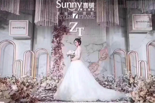 唯美浪漫的专属定制温馨婚礼