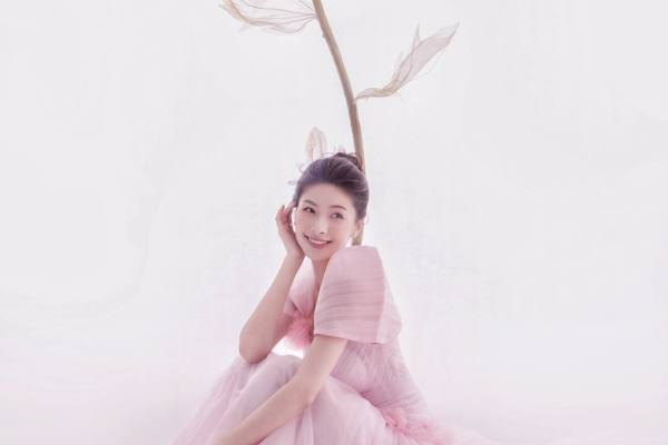 唯美浮华迷梦粉色迷雾婚纱照