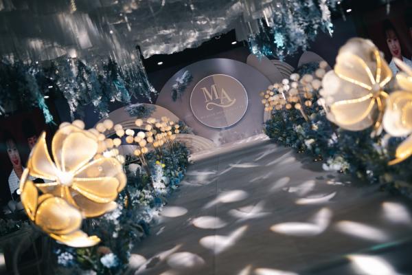 蓝色星光超仙的婚礼现场