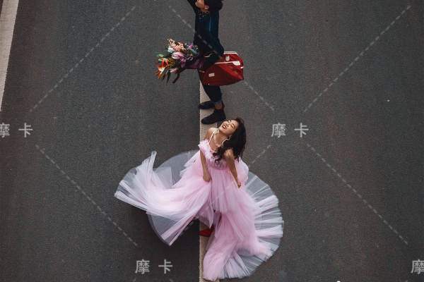 公路特色街拍